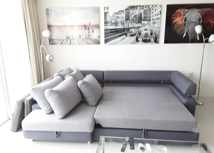 Apartament Front Port Line Sleeps 6 *