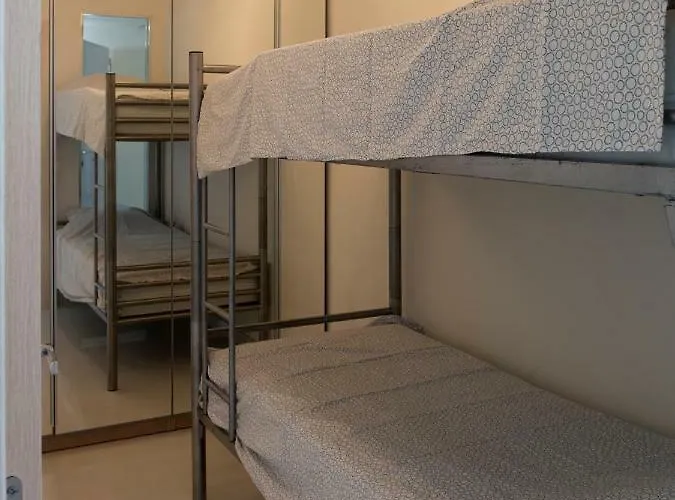 Apartament Front Port Line Sleeps 6 Marbella
